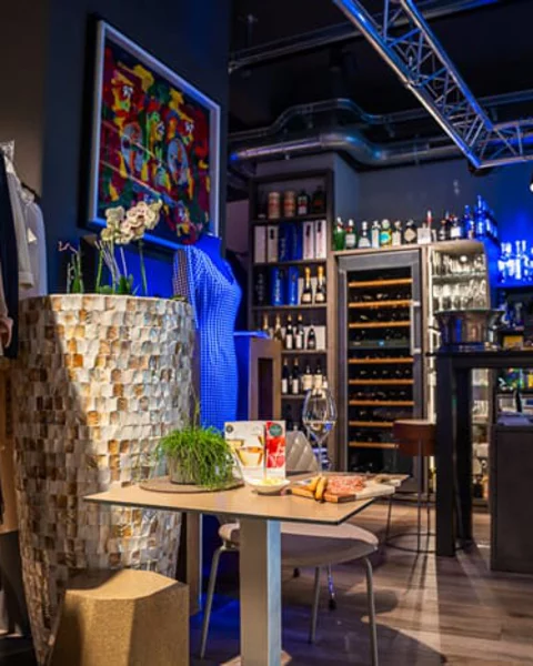 [Translate to English:] OnTour4U concept store & lounge