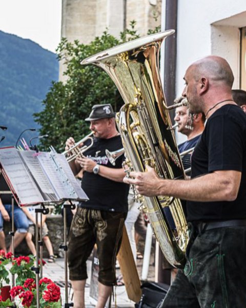 [Translate to English:] Abendrot Dorf Tirol 00568